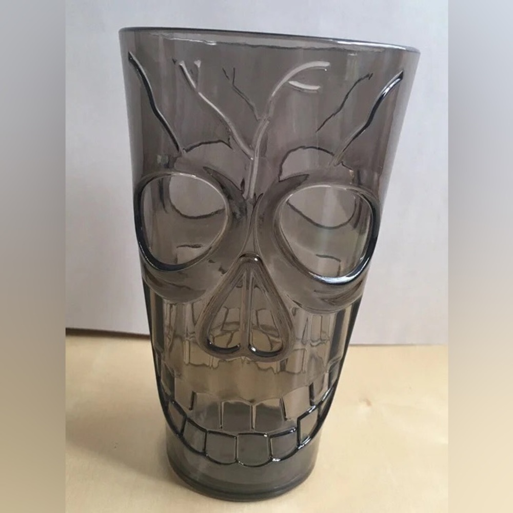 🏴‍☠️ 2X SKELETON CUPS 🏴‍☠️